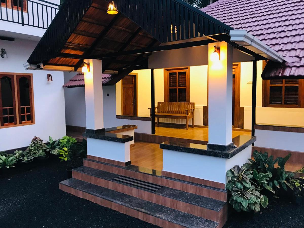 Partho Home Stay Padinjarathara Zewnętrze zdjęcie