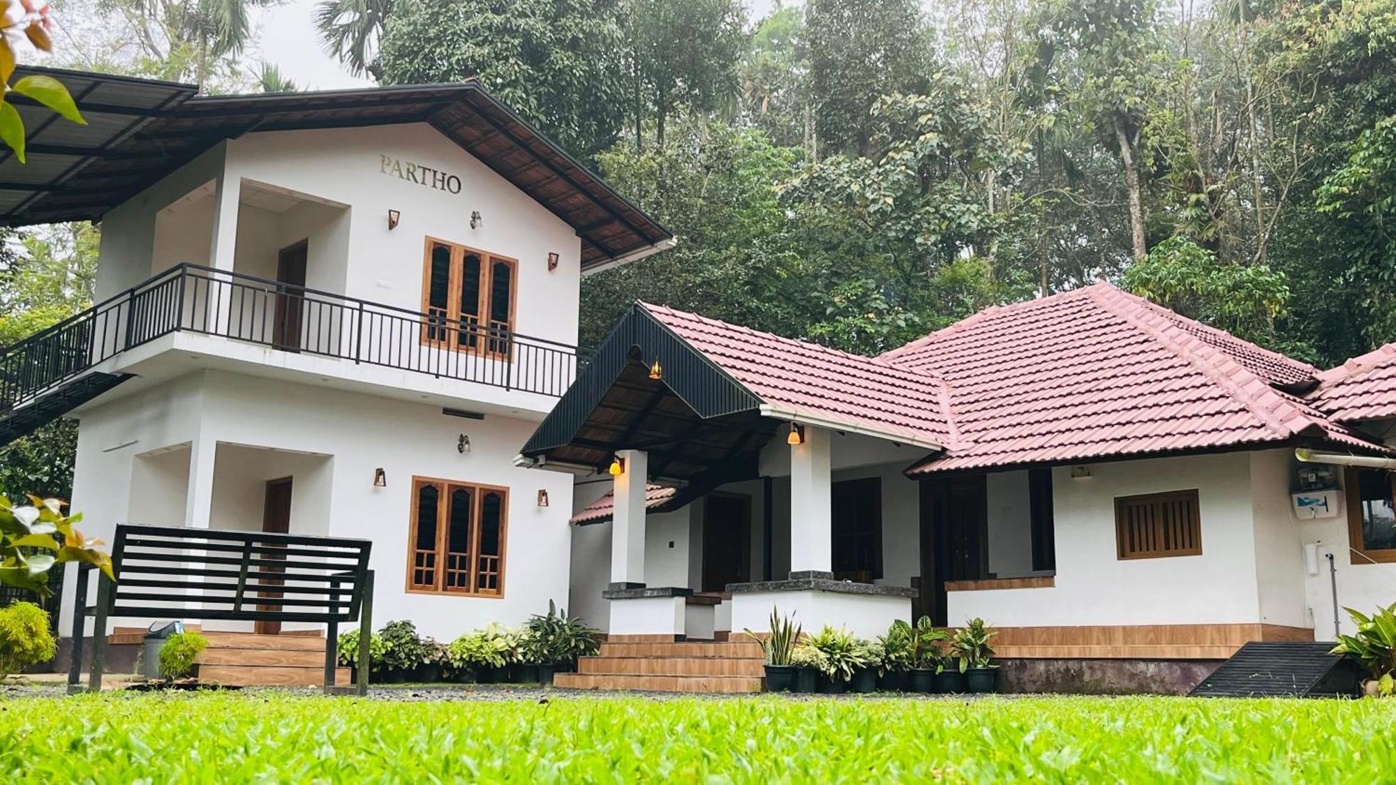 Partho Home Stay Padinjarathara Zewnętrze zdjęcie