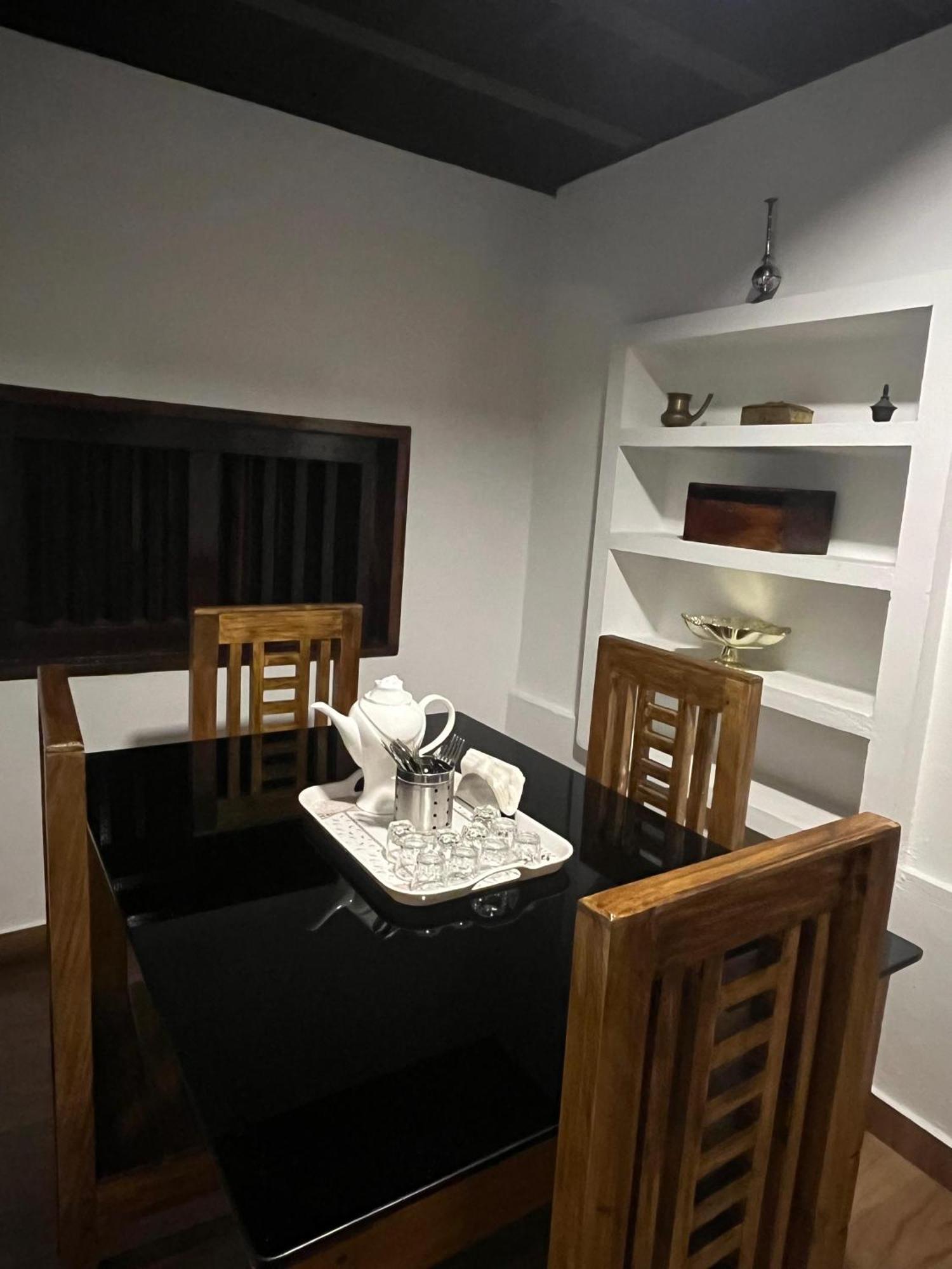 Partho Home Stay Padinjarathara Zewnętrze zdjęcie